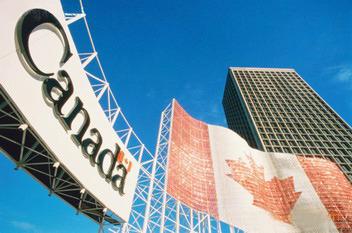 加拿大留学签证续签新规:需交近两学期成绩单